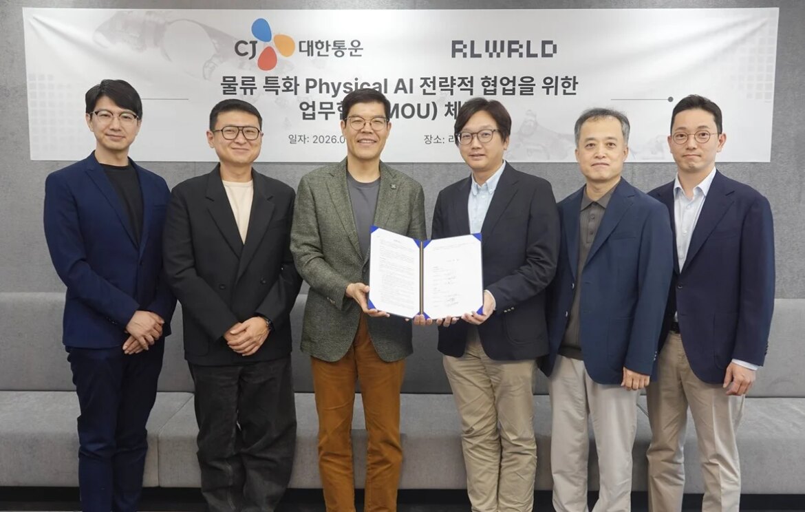 RLWRLD, CJ Logistics Expand Robotics Partnership for Logistics Automation